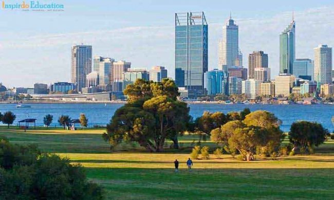 hoc_bong_bang_Tay_Uc