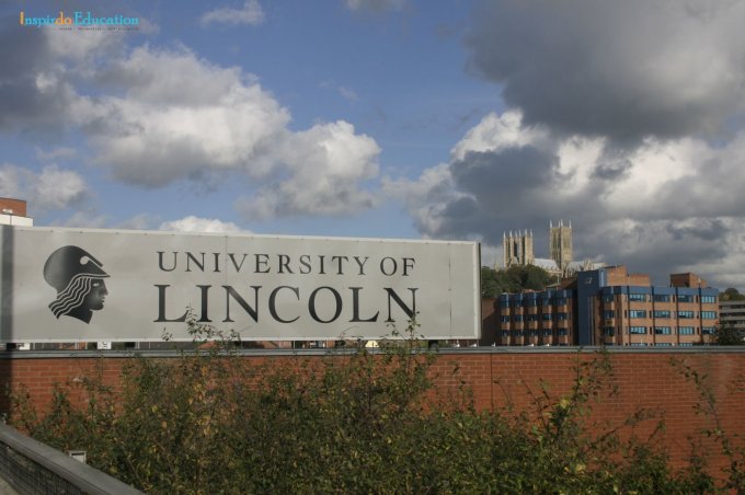 Lincoln-uni-2