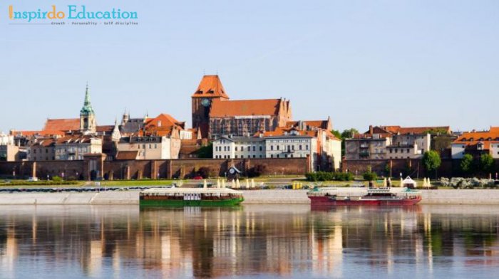 Nicolaus-Copernicus-uni-1