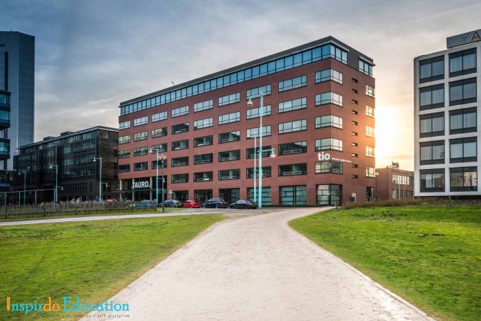 dai-hoc-tio-du-hoc-ha-lan