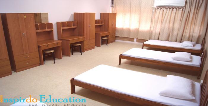 Phòng share 4 giường thông thường