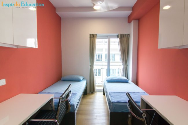 Double_room_with_balcony