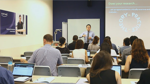 du-hoc-singapore-qtkd-co-tot-khong