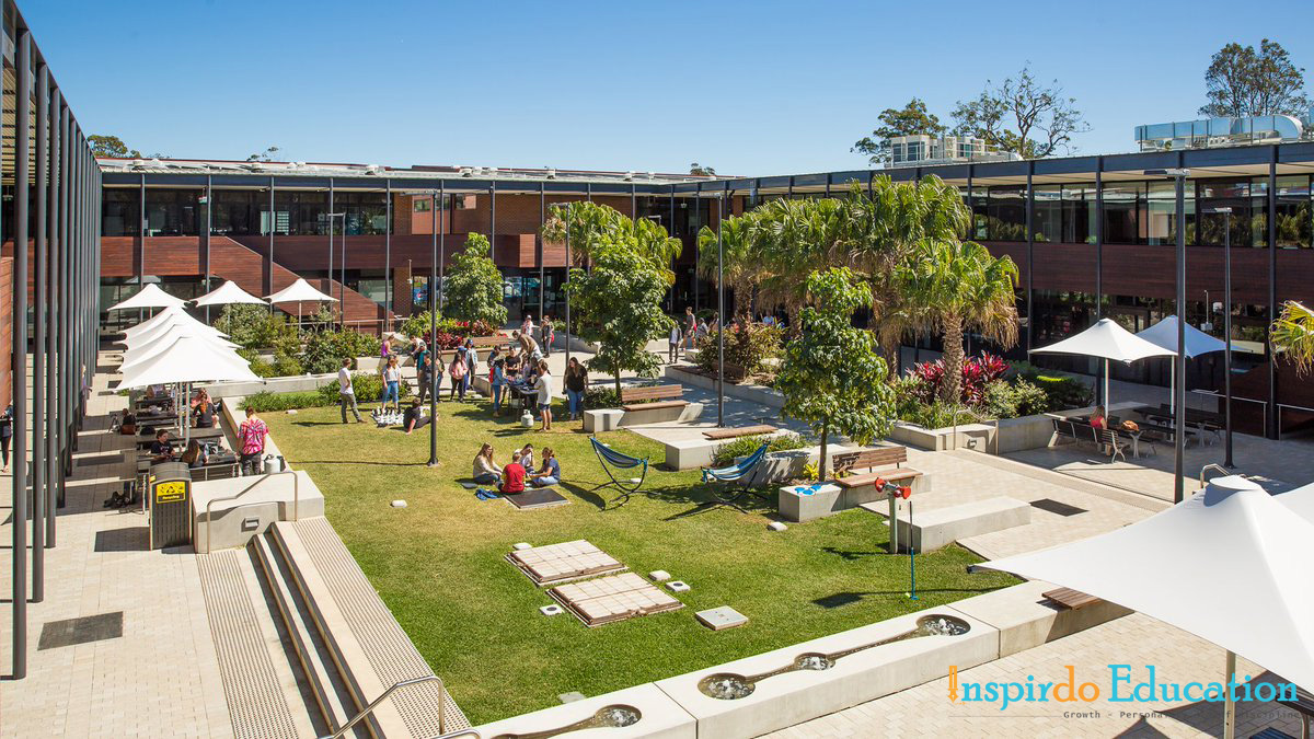 YYi_hYc_Charles_Sturt_1