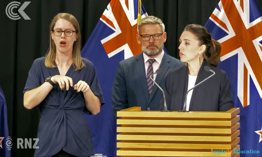 newzealand-dong-cua-bien-gioi