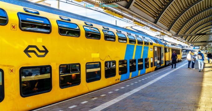 Train-in-the-Netherlands