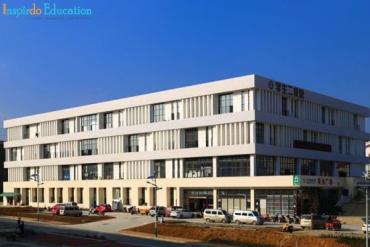 Du học Trung Quốc – Học bổng 100% 1 năm học tiếng từ Đại học dân tộc Quý Châu