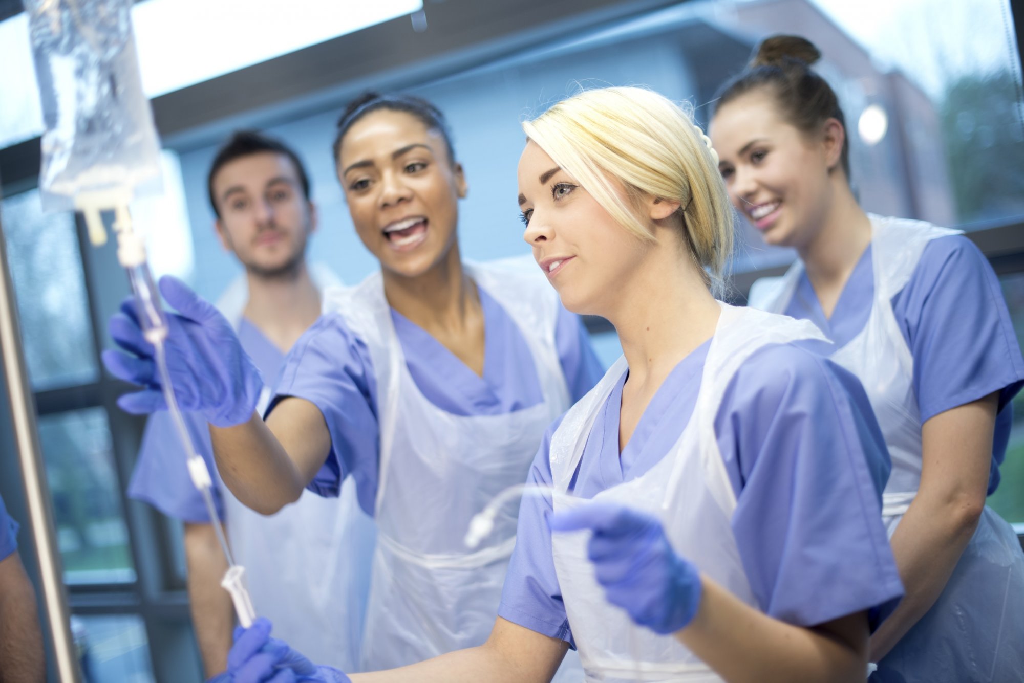 cham-soc-suc-khoe-tai-uk