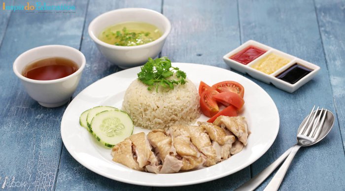 com-ga-hai-nam-singapore