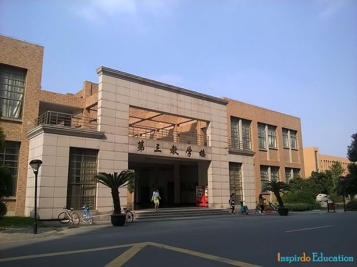 hoc-vien-truyen-thong-chiet-giang