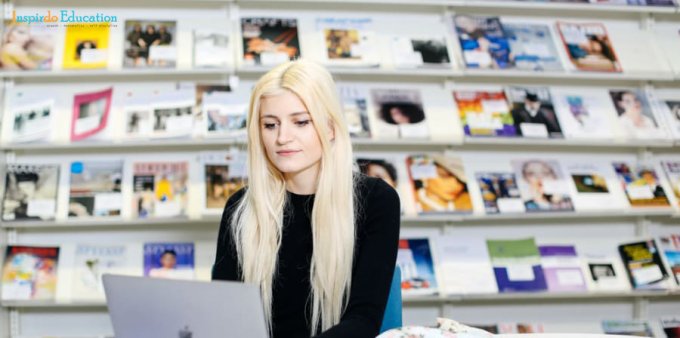 Fashion-Design-and-Luxury-Management-2