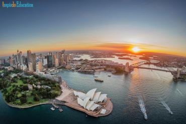  Người nhập cảnh bang New South Wales không cần phải cách ly khi đã tiêm đủ 2 mũi vacxin