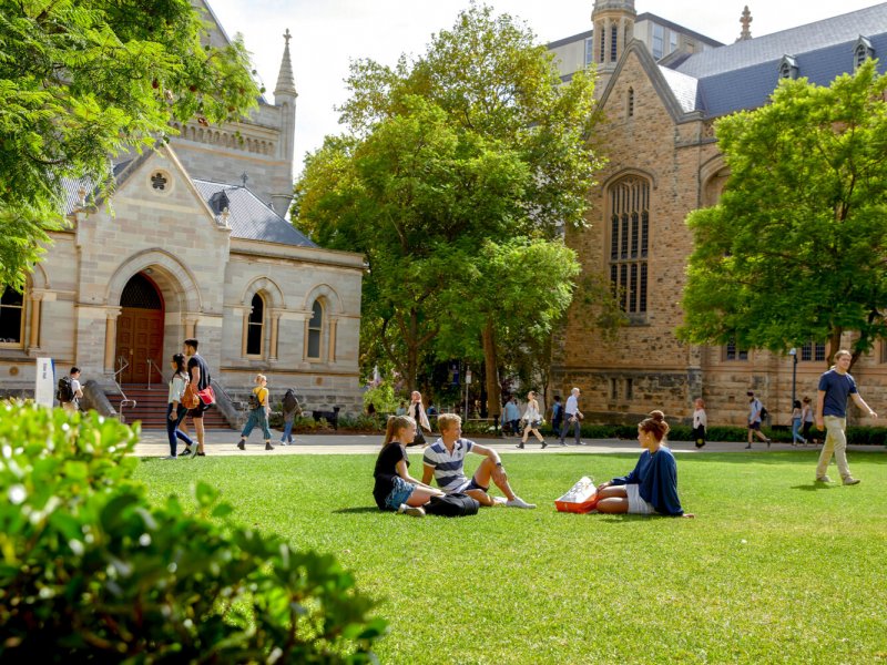 Adelaide_University