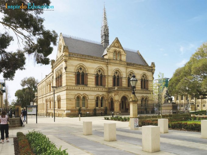 Adelaide-uni