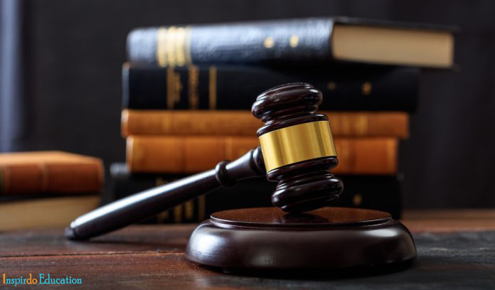 du-hoc-anh-nganh-luat